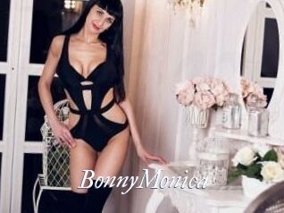 Bonny_Monica