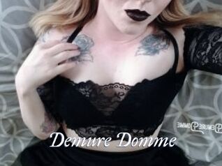 Demure_Domme