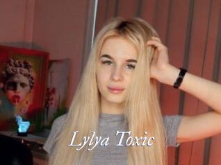 Lylya_Toxic