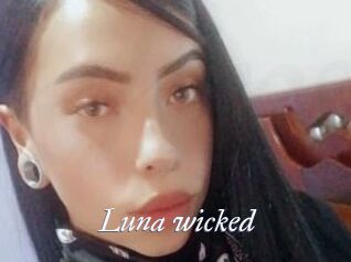 Luna_wicked