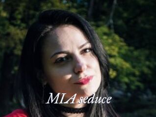 MIA_seduce