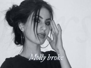 Molly_broke