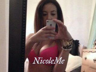 NicoleMe