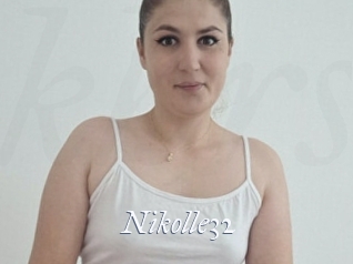 Nikolle32
