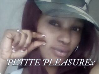 PETITE_PLEASUREx