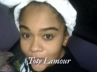 Toty_Lamour
