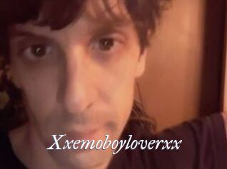 Xxemoboyloverxx